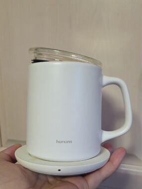 Hurkins White Ceramic Heated Mug with Lid